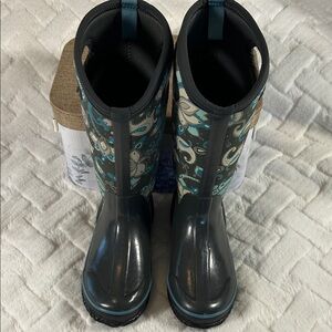 Bogs Women’s Teal & Gray Paisley Waterproof Rain Boots size 7